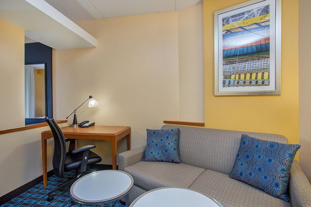 Fairfield Inn & Suites Кодак Екстериор снимка