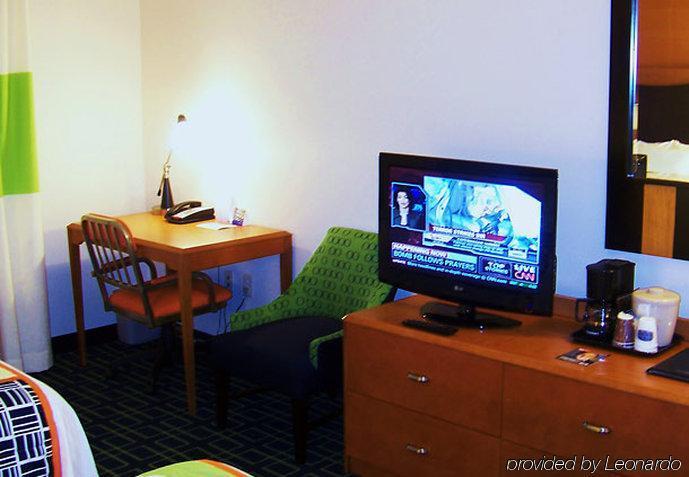 Fairfield Inn & Suites Кодак Екстериор снимка