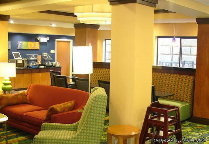 Fairfield Inn & Suites Кодак Екстериор снимка